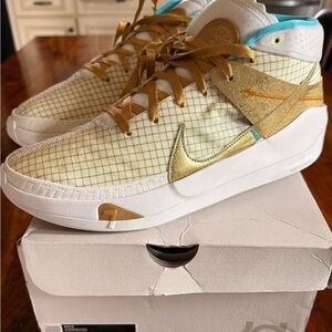 Nike KD 13 EYBL Men’s Size 12.5 DA0895-102